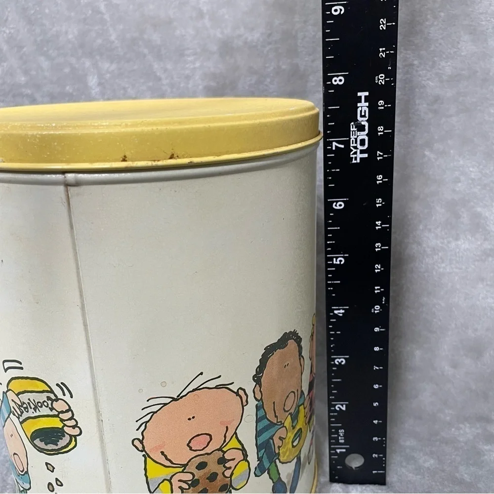 Vintage Potpourri Press Cookie Tin Dabagian Kids Art Made in USA Yellow Lid